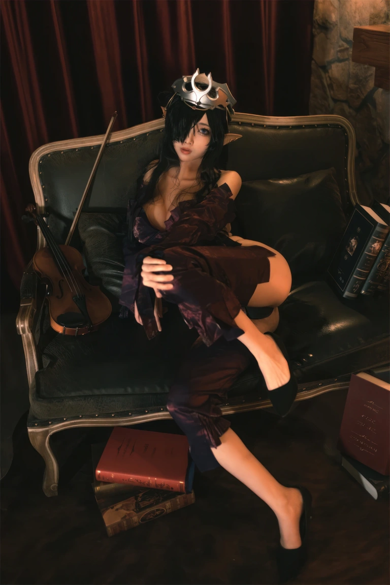 杏仁曲奇《黑兽 精灵女王》主题写真：60张全套美图