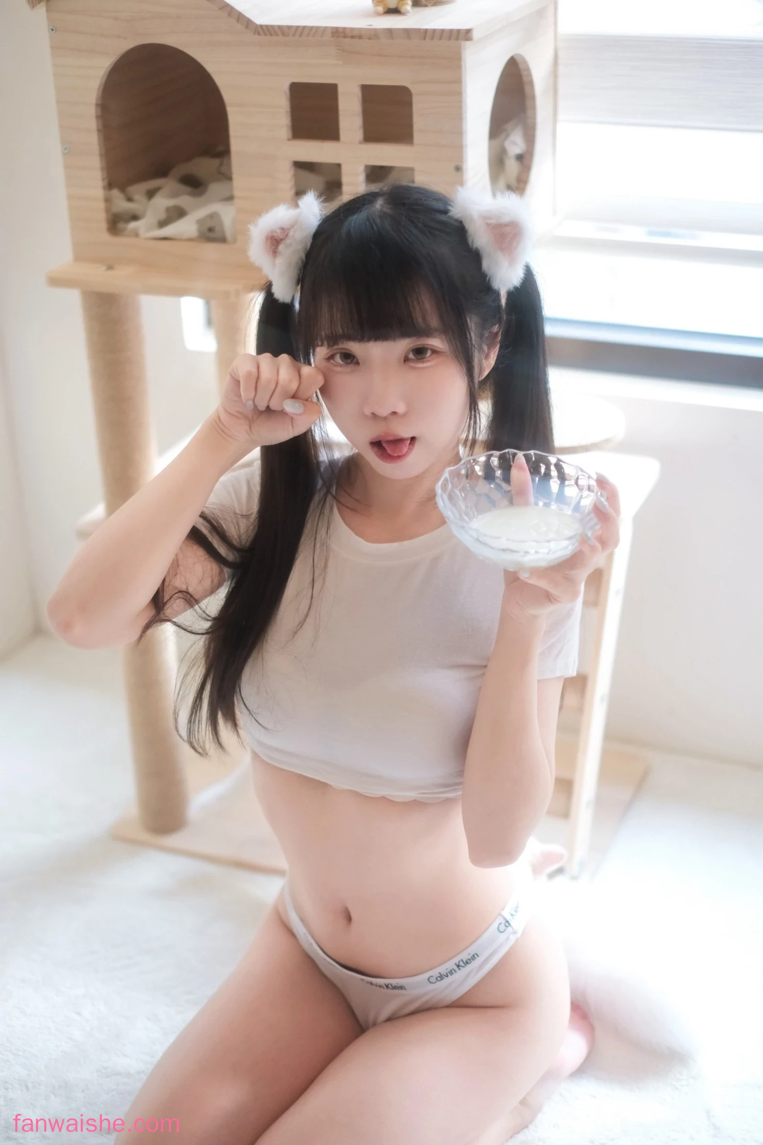 可可小白兔 可可小白兔 NO.012 - 小貓娘想被主人疼愛