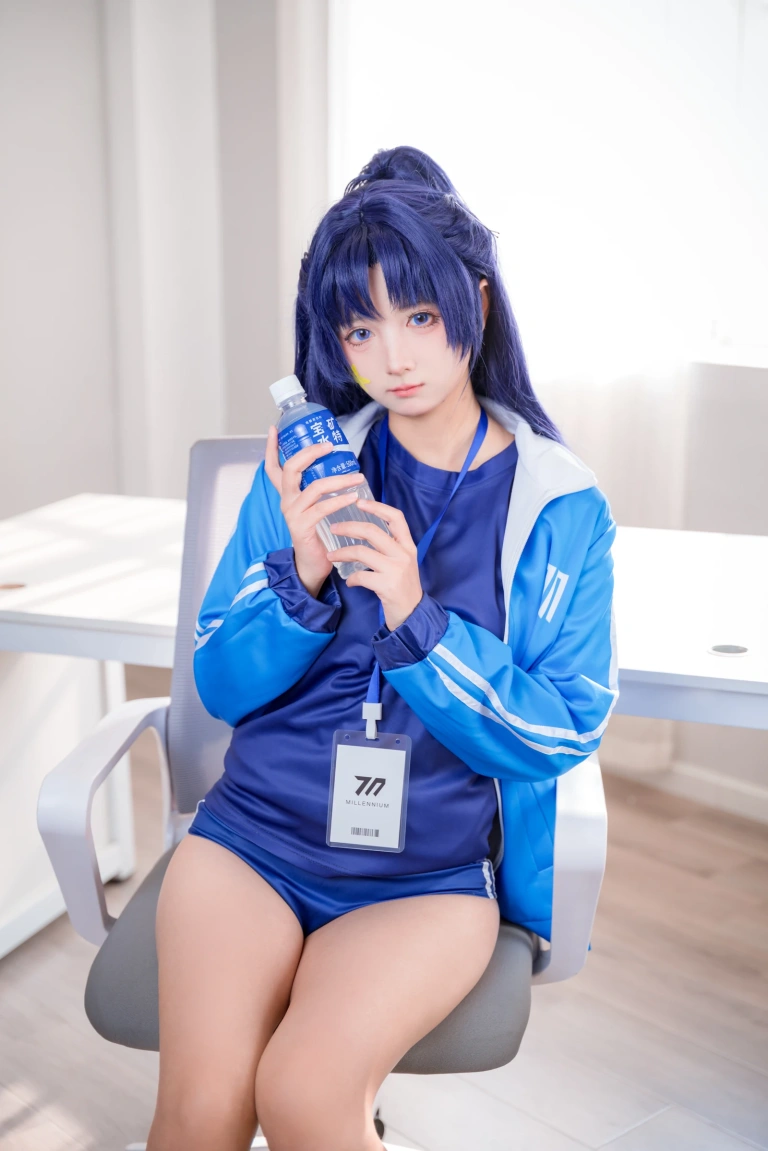 喜欢爱理吗《蔚蓝档案 早濑优香体操服》主题写真：75张全套美图