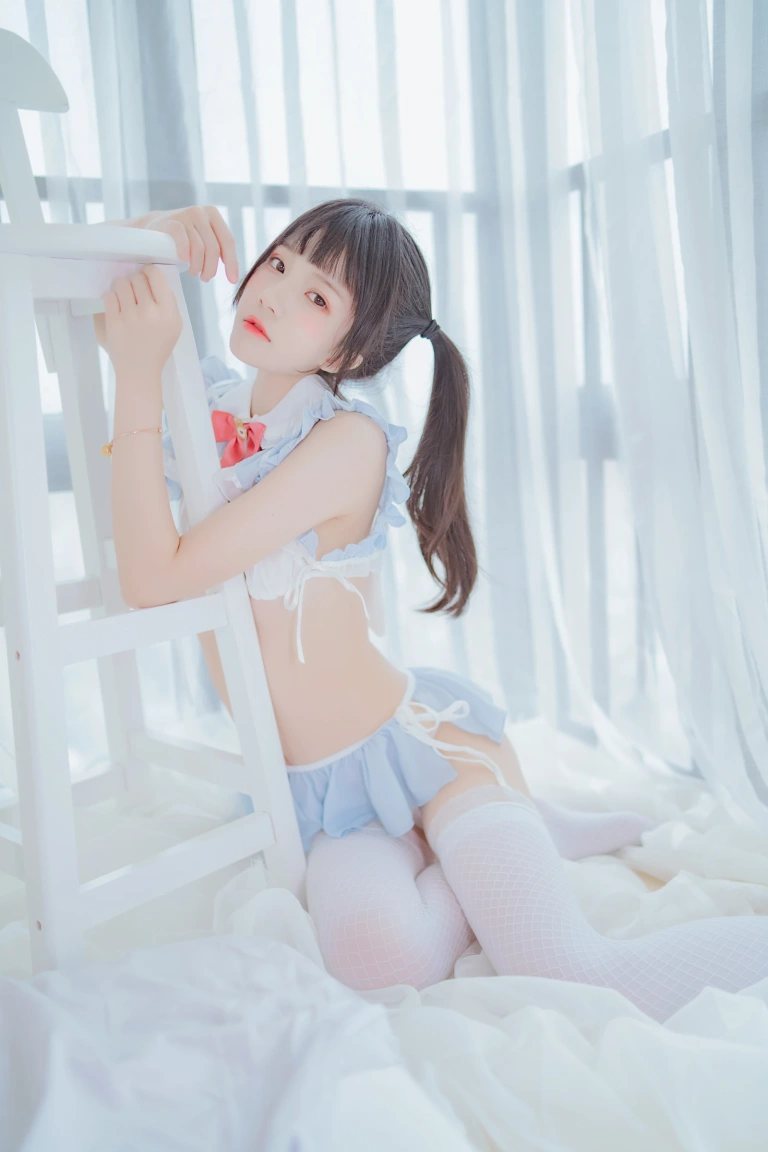 桜桃喵《爱丽丝的兔子》主题写真：76张全套美图