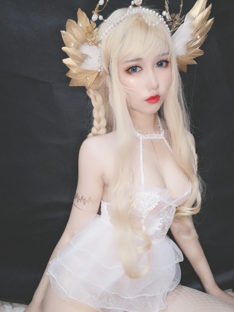 芋圆侑子《魔王的新娘》主题写真：82张全套美图，含5个视频