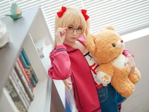 幼水铃衣《鬼父 秋月爱莉》主题写真：82张全套美图，含1个视频