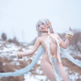 小和甜酒&橙风千雅《雪山 菲伦&芙莉莲》主题写真：88张全套美图