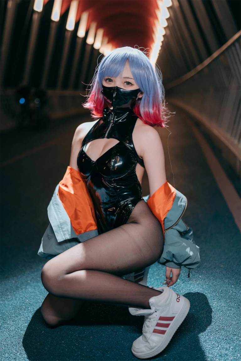 花铃《LUNA》主题写真：56张全套美图