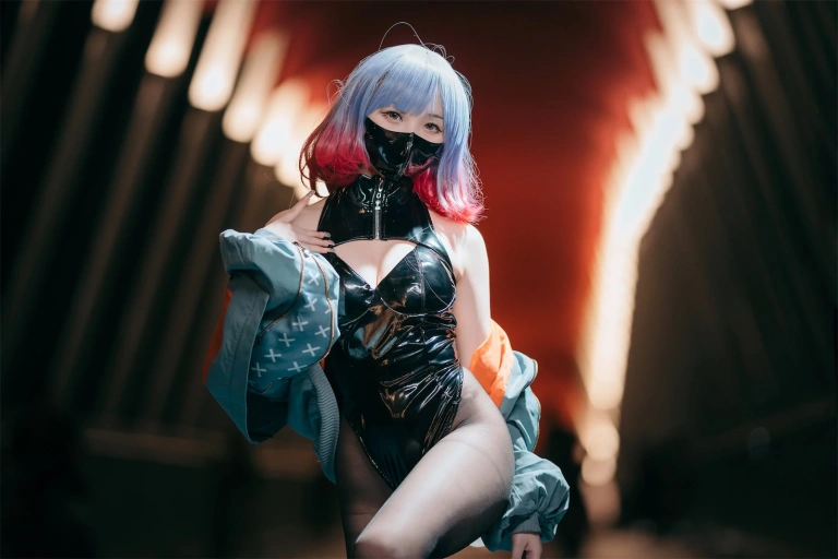 花铃《LUNA》主题写真：56张全套美图