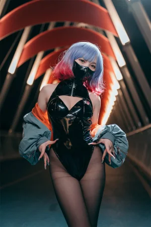 花铃《LUNA》主题写真：56张全套美图