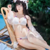 屿鱼《[Patreon] 2023年10月套图会员合集》主题写真：25张全套美图