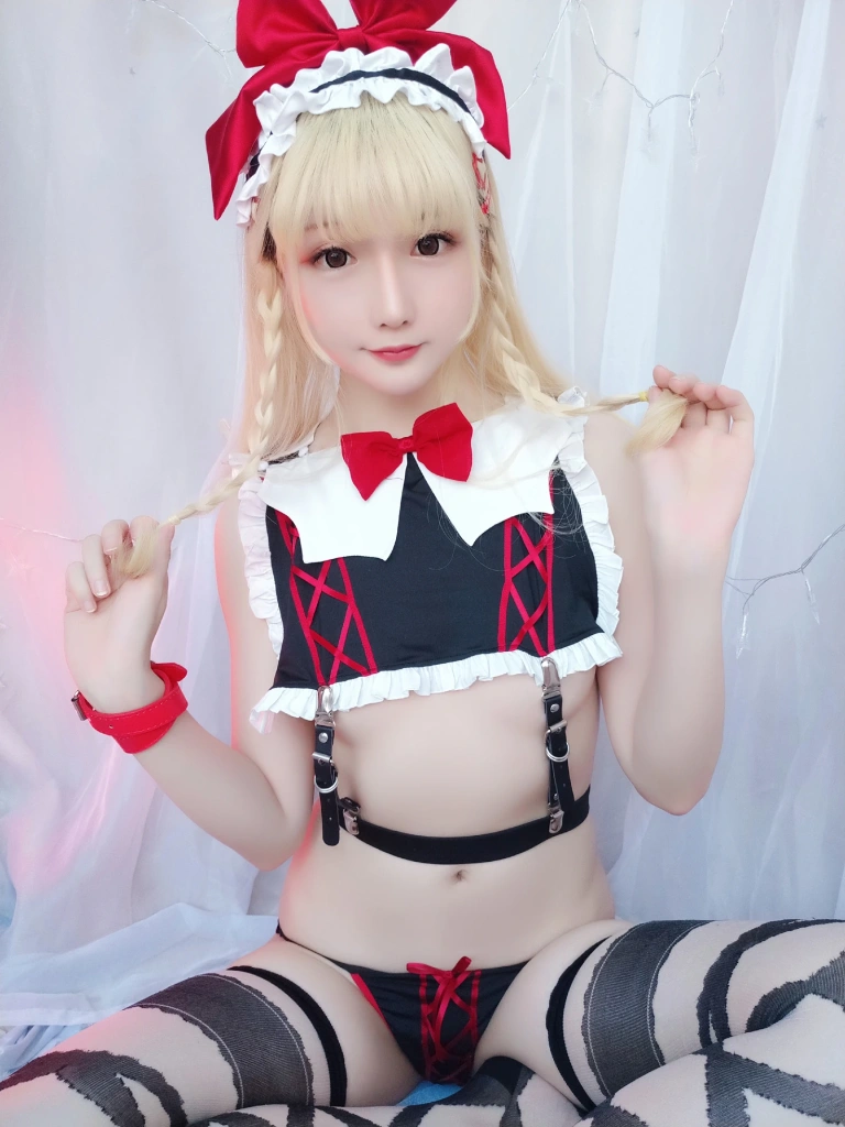 星之迟迟《VOL.12 朋克人形包》主题写真：62张全套美图