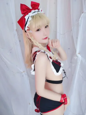 星之迟迟《VOL.12 朋克人形包》主题写真：62张全套美图