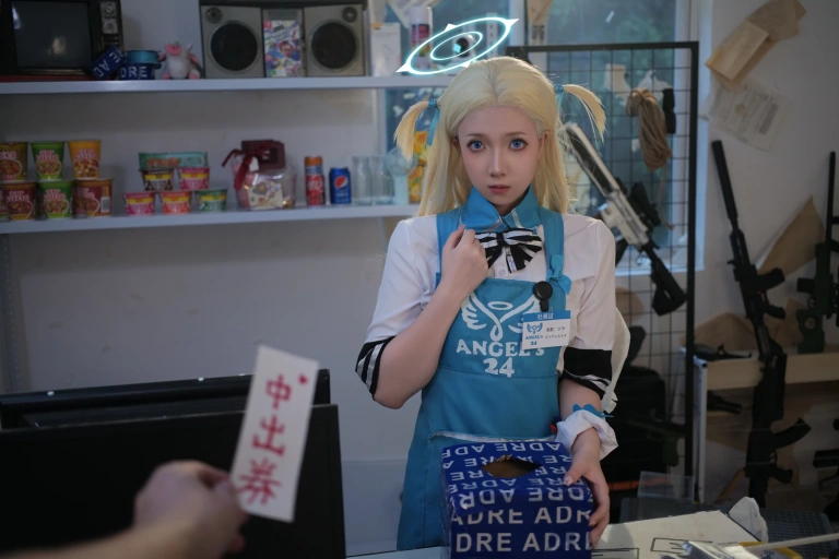 小和甜酒《小空天使便利店》主题写真：115张全套美图，含1个视频