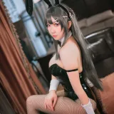是本末末《樱岛麻衣兔女郎》主题写真：11张全套美图