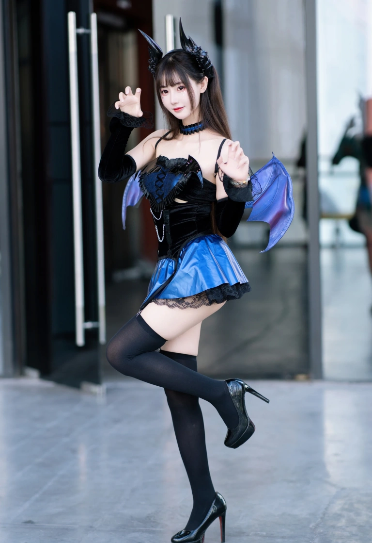 羽生三未《小恶魔 漫展返图》主题写真：12张全套美图