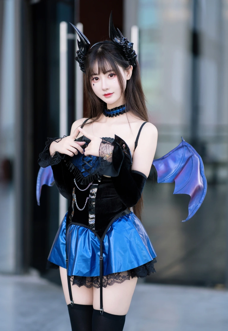 羽生三未《小恶魔 漫展返图》主题写真：12张全套美图