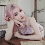 仙女月《粉色旗袍》主题写真：20张全套美图