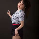 小女巫露娜《东航棚拍》主题写真：21张全套美图