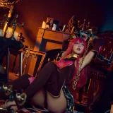 阿包也是兔娘《空花》主题写真：26张全套美图