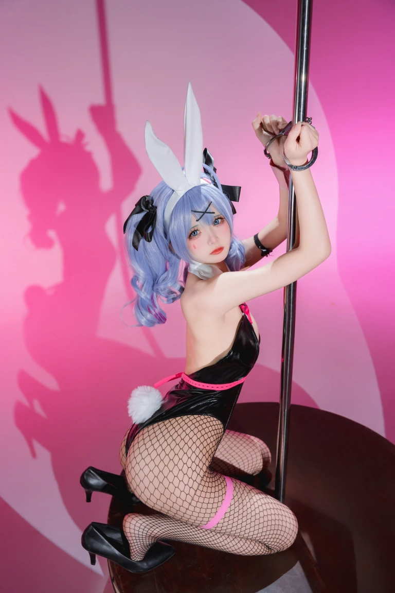 九柒喵《初音未来 兔子洞》主题写真：26张全套美图