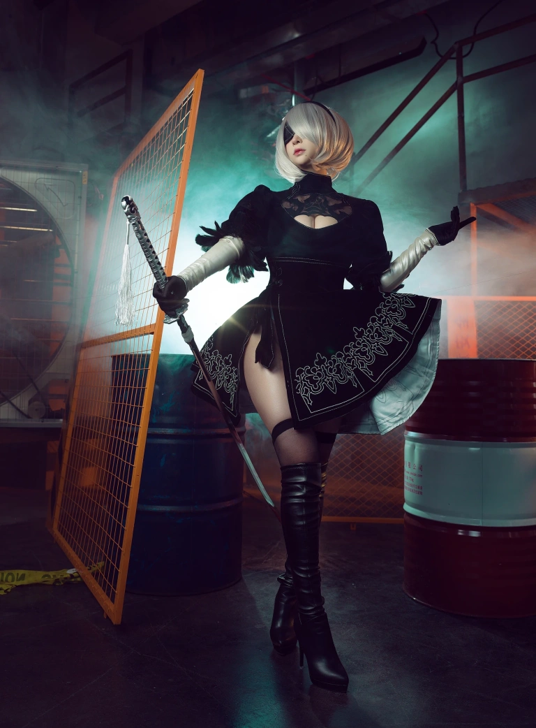 叉子宝宝《2B 尼尔机械纪元》主题写真：19张全套美图