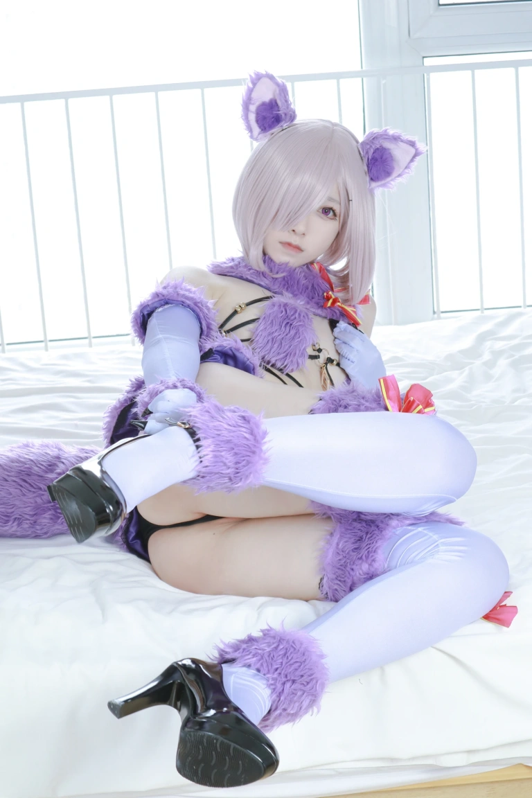 朝霧愛《玛修》主题写真：30张全套美图