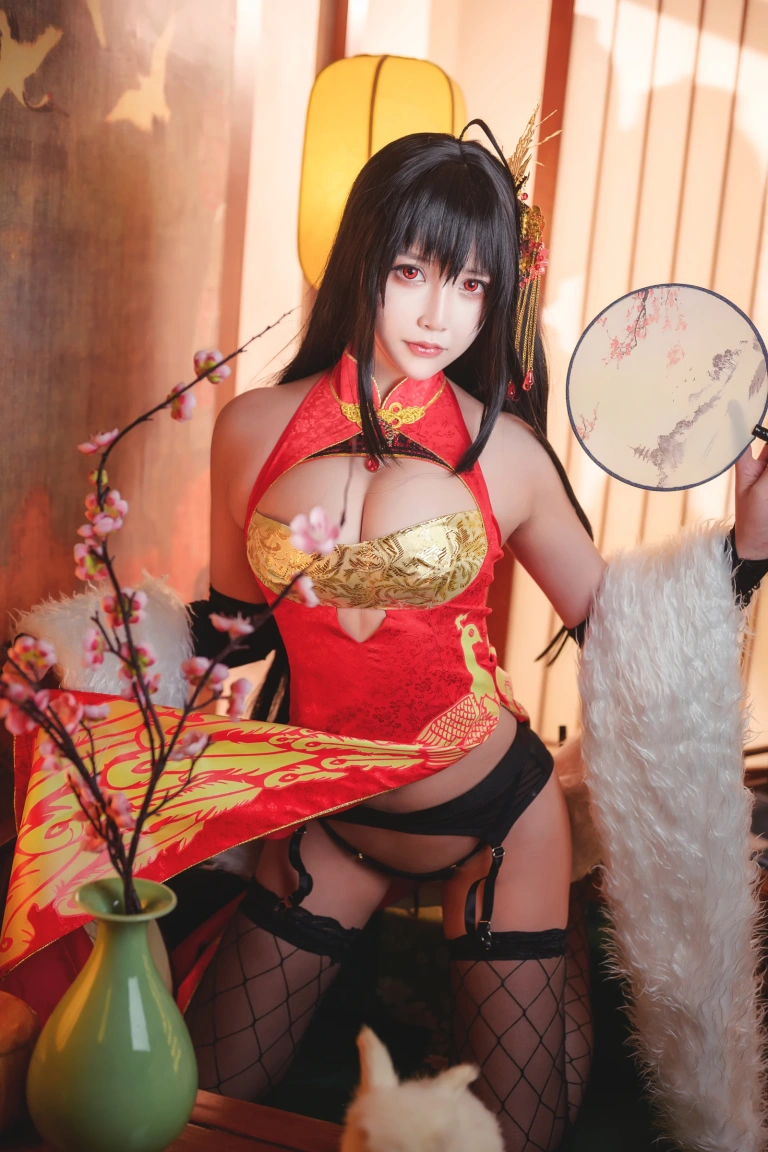 抱走莫子《大凤》主题写真：40张全套美图，含1个视频