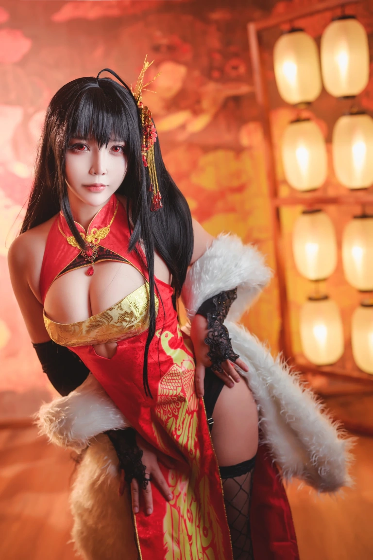 抱走莫子《大凤》主题写真：40张全套美图，含1个视频