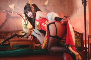 抱走莫子《大凤》主题写真：40张全套美图，含1个视频