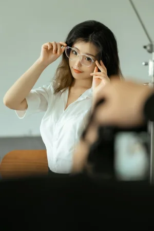 桃良阿宅《关于模特兼职那些事》主题写真：48张全套美图