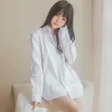 桜桃喵《白衬衫散发》主题写真：49张全套美图