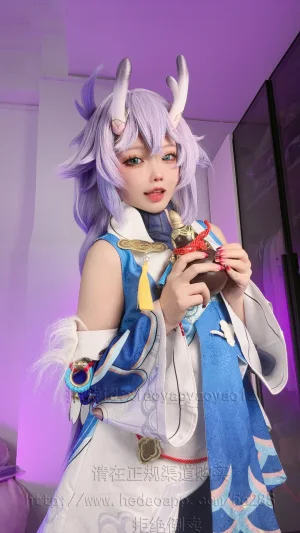 小瑶幺幺《白露自拍版》主题写真：53张全套美图，含5个视频