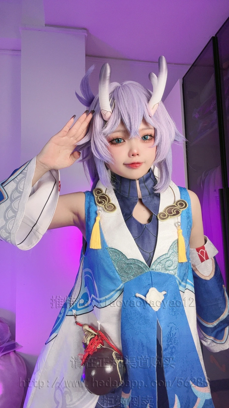 小瑶幺幺《白露自拍版》主题写真：53张全套美图，含5个视频
