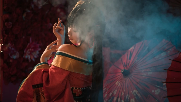 伊喵君《碧蓝航线 大凤》主题写真：55张全套美图