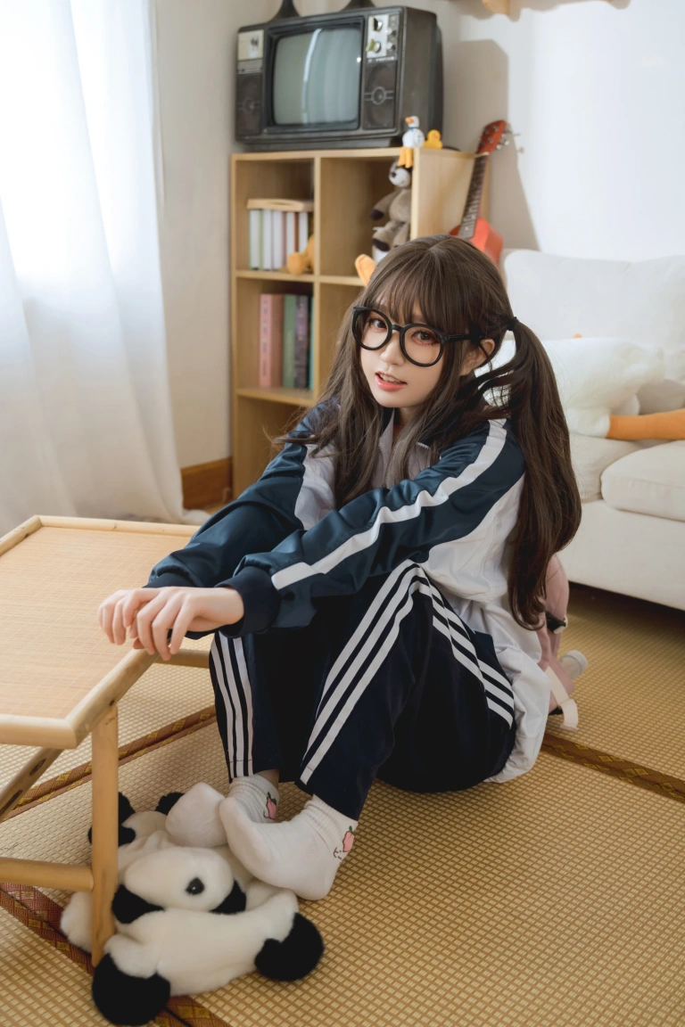 神沢永莉《家庭作业》主题写真：73张全套美图