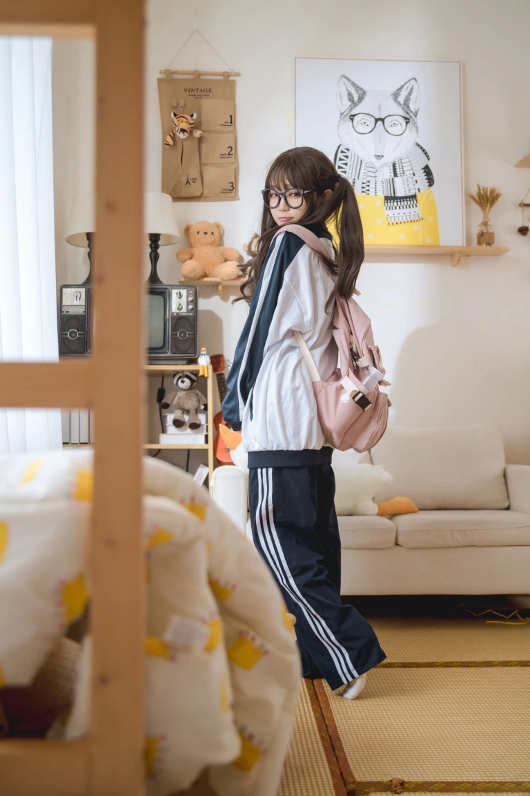 神沢永莉《家庭作业》主题写真：73张全套美图