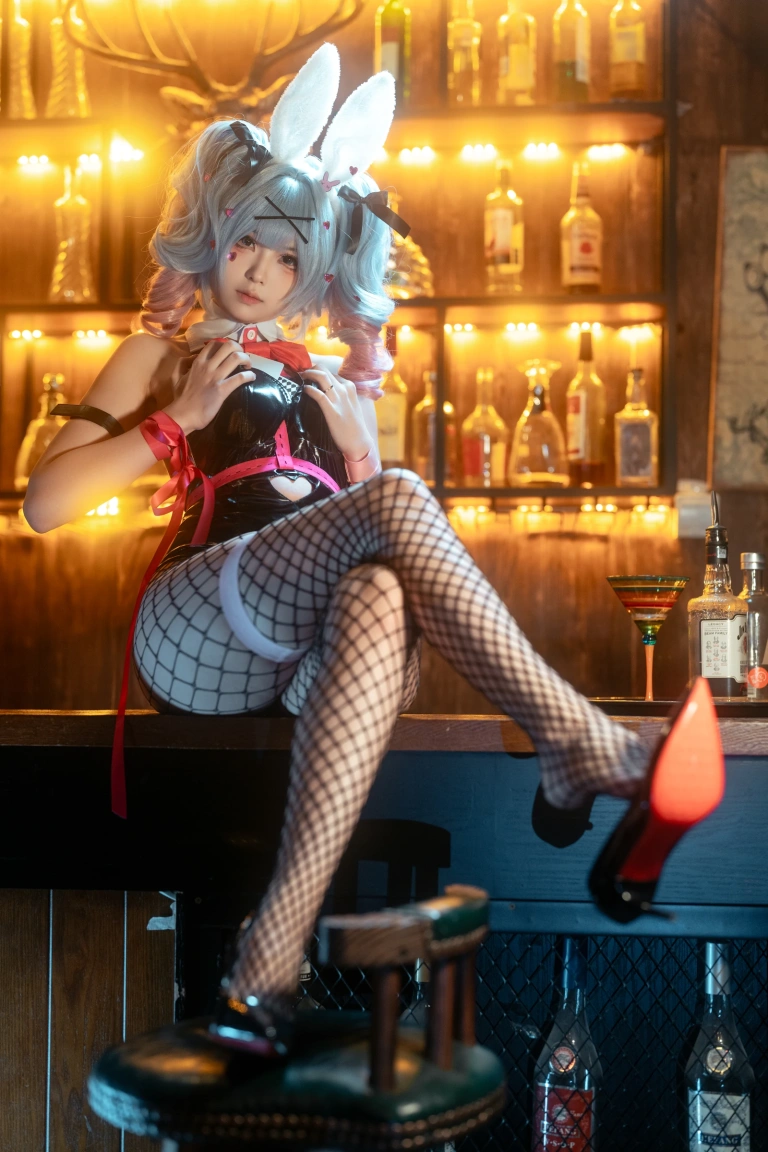 幼水铃衣《初音未来兔子洞》主题写真：80张全套美图，含2个视频