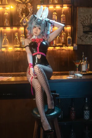 幼水铃衣《初音未来兔子洞》主题写真：80张全套美图，含2个视频