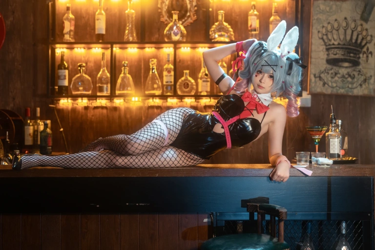 幼水铃衣《初音未来兔子洞》主题写真：80张全套美图，含2个视频