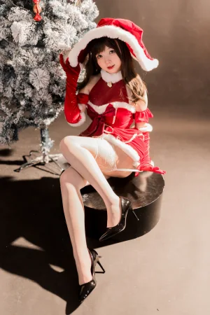 花铃《圣诞魔女》主题写真：81张全套美图