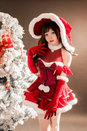 花铃《圣诞魔女》主题写真：81张全套美图