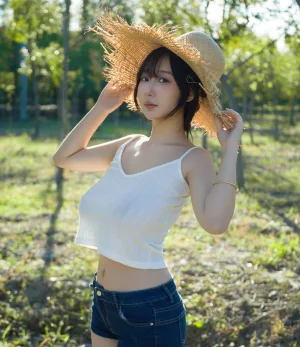 浅安安《午后》主题写真：87张全套美图