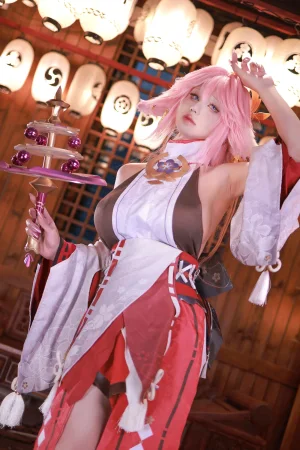 桜满三时《原神 八重神子》主题写真：89张全套美图