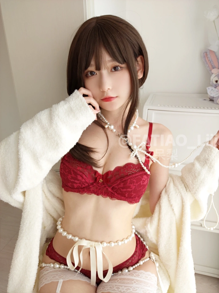 迷之呆梨《Fantia 2022年01月会员合集（9期）》主题写真：171张全套美图，含8个视频