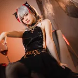 屿鱼《[Patreon] 2023年11月套图会员合集》主题写真：50张全套美图