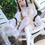 屿鱼《[Patreon] 2023年11月套图会员合集》主题写真：50张全套美图