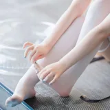 屿鱼《[Patreon] 2023年11月套图会员合集》主题写真：50张全套美图
