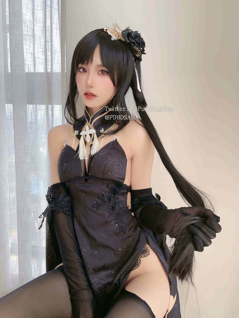 布丁大法《patreon 黑糖拿铁》主题写真：53张全套美图，含6个视频