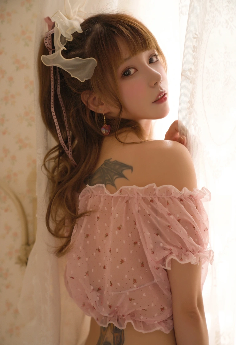 凛子酱《草莓味》主题写真：12张全套美图