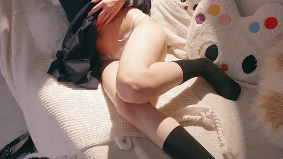 幼水铃衣《靡途》主题写真：169张全套美图