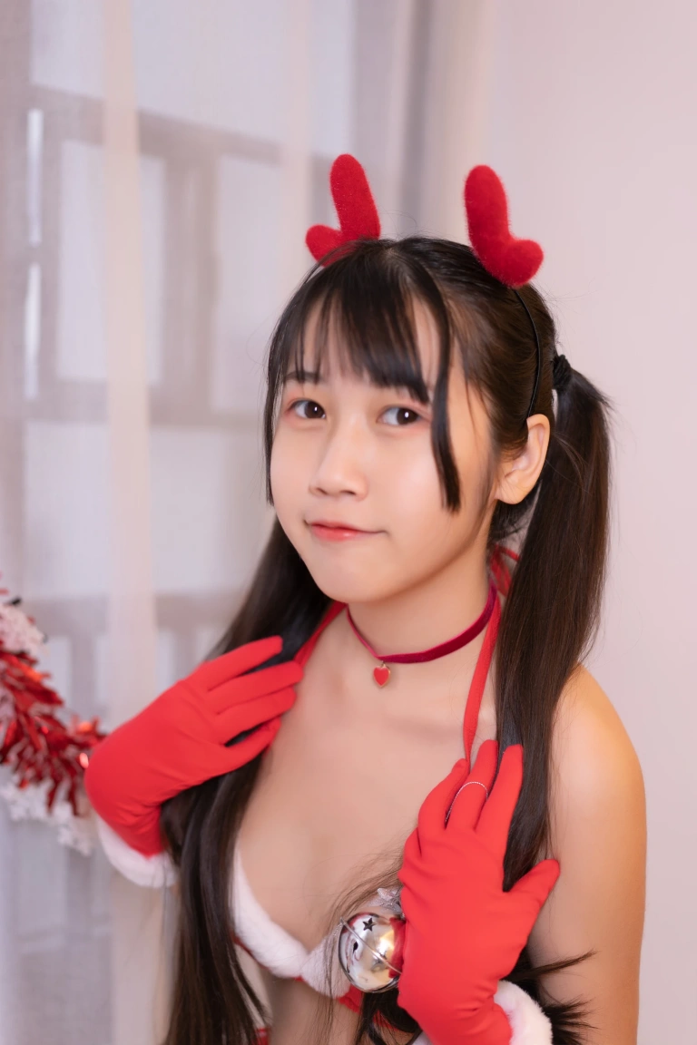不呆猫《圣诞节》主题写真：19张全套美图