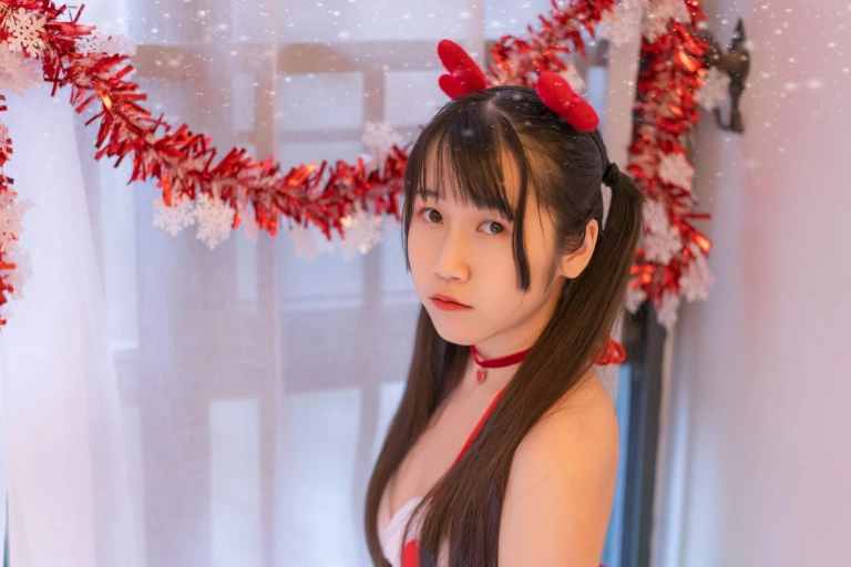 不呆猫《圣诞节》主题写真：19张全套美图