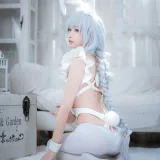 樱岛嗷一《恶毒懒懒的白兔》主题写真：19张全套美图
